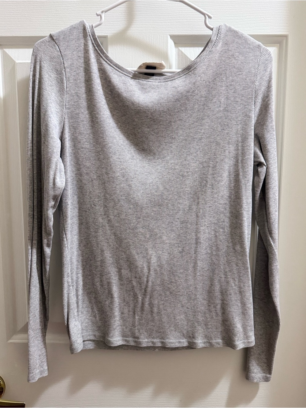 Universal Thread Light Gray Ribbed Long-Sleeve Scoop Neck Top